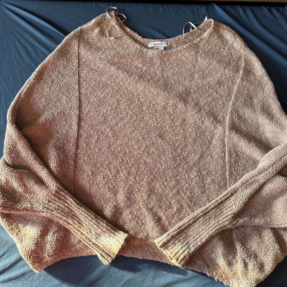 Cream Crew Neck Sweater with Ribbed Cuffs and Hem
